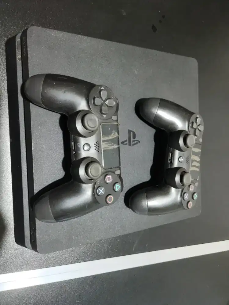 PS 4 1TB Slim (Clone) Free Games