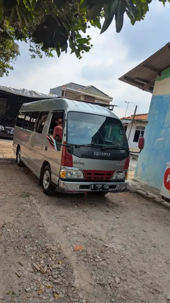 Isuzu ELF NKR LONG 2017