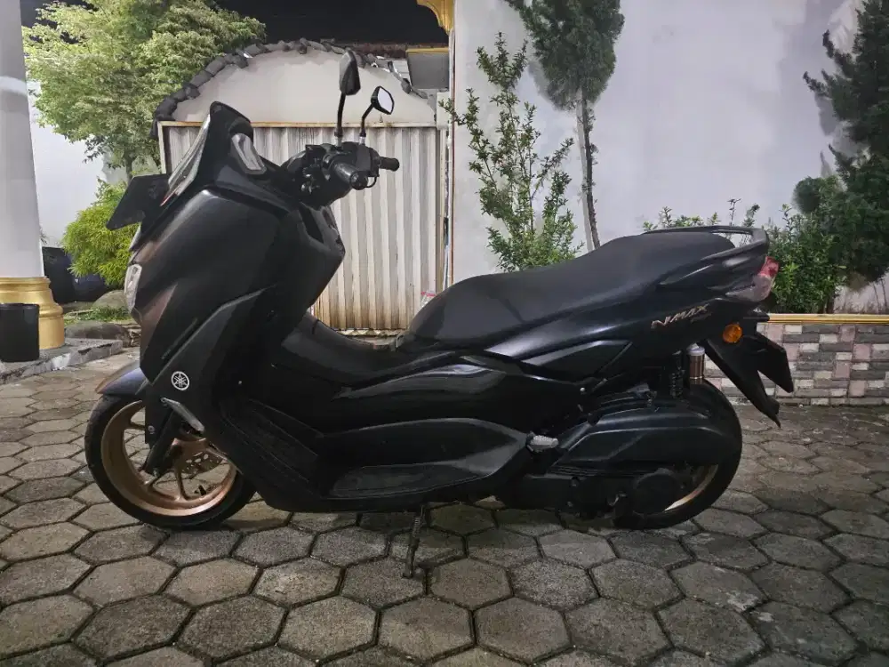 N max 2022 4000 kilometer special edition kilometer