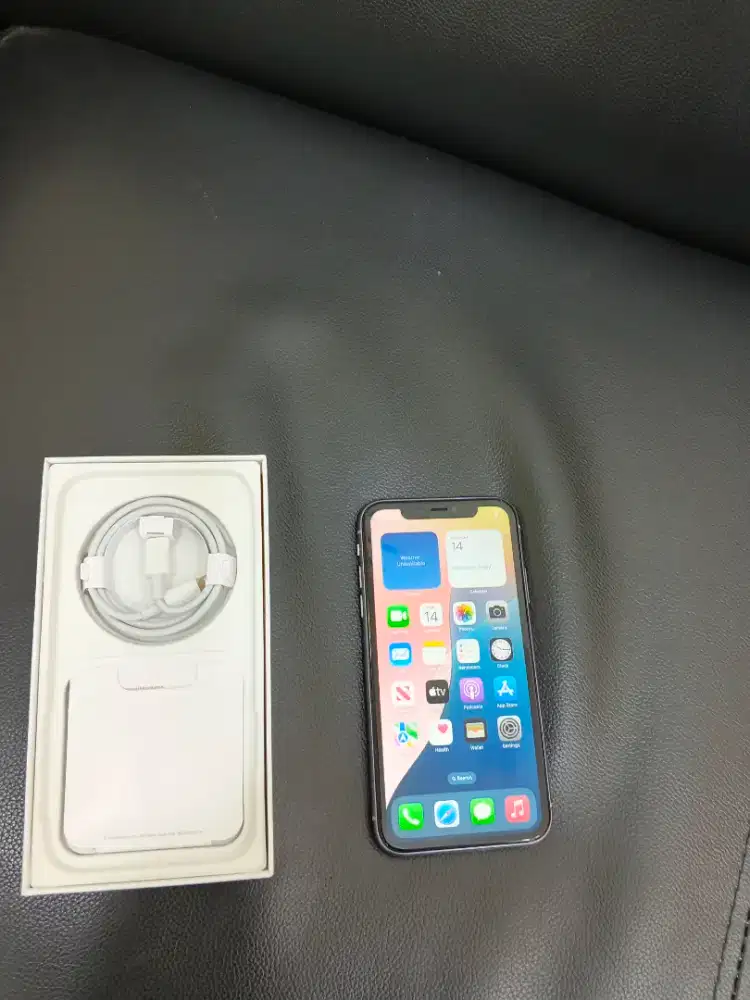 Iphone 11 128gb aktif baru ungu