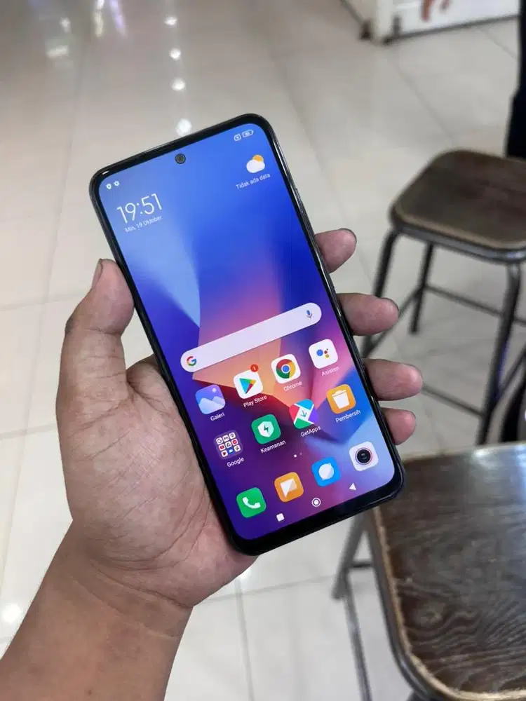 Xiomi note 10 4/64 unit aja mulus batre aga kembung dikit