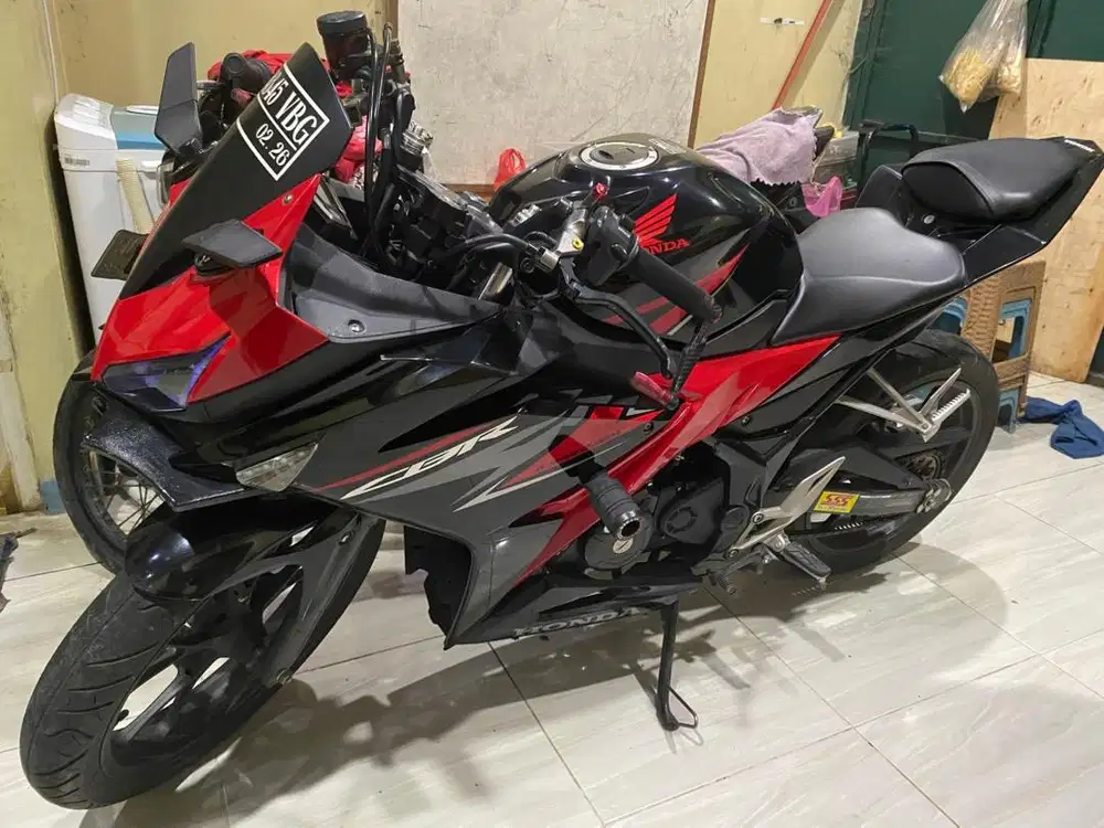 DI JUAL CBR 150R