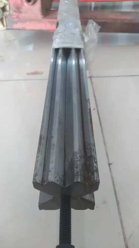V blok dies bending 63ton x 25000