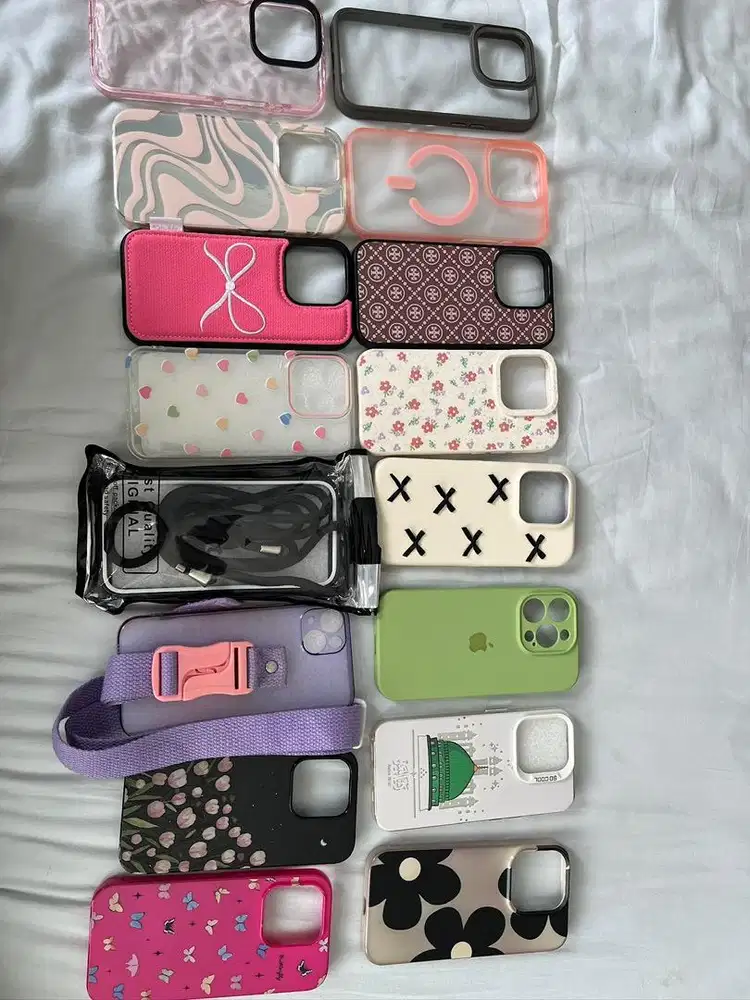 Case Preloved Iphone 15 Pro Feminin