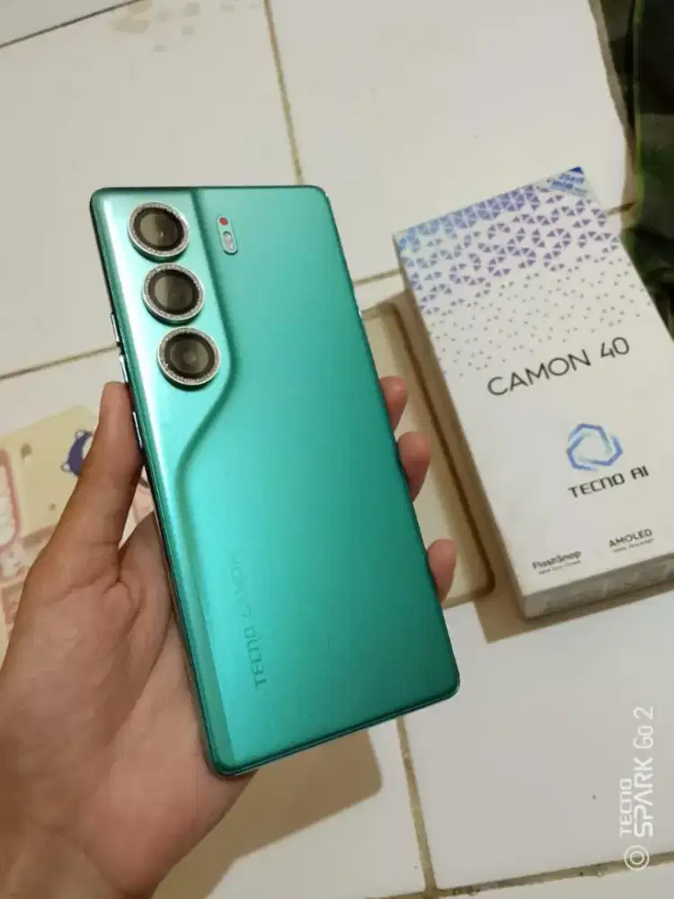 Tecno camon 40 8/256