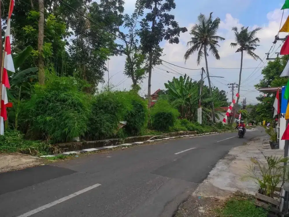 Tanah Pojok Dijual SHM Hak Milik di Jl Raya Suradi  Gedawang Kec Banyumanik Semarang Atas