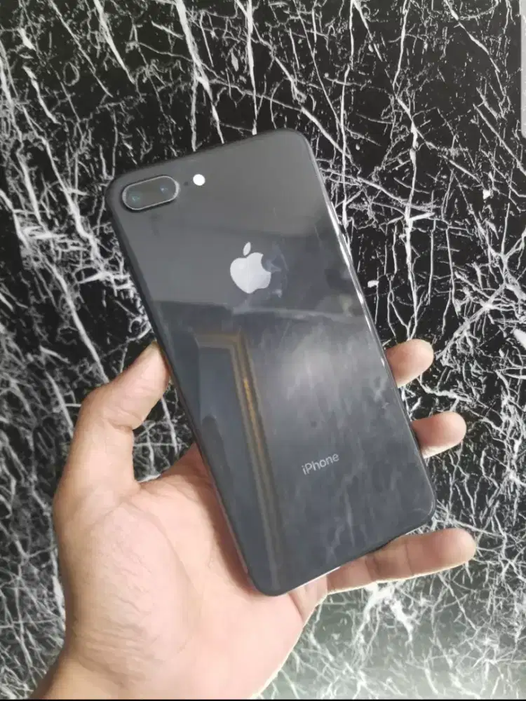 Iphone 8 Plus 64 GB Fullset