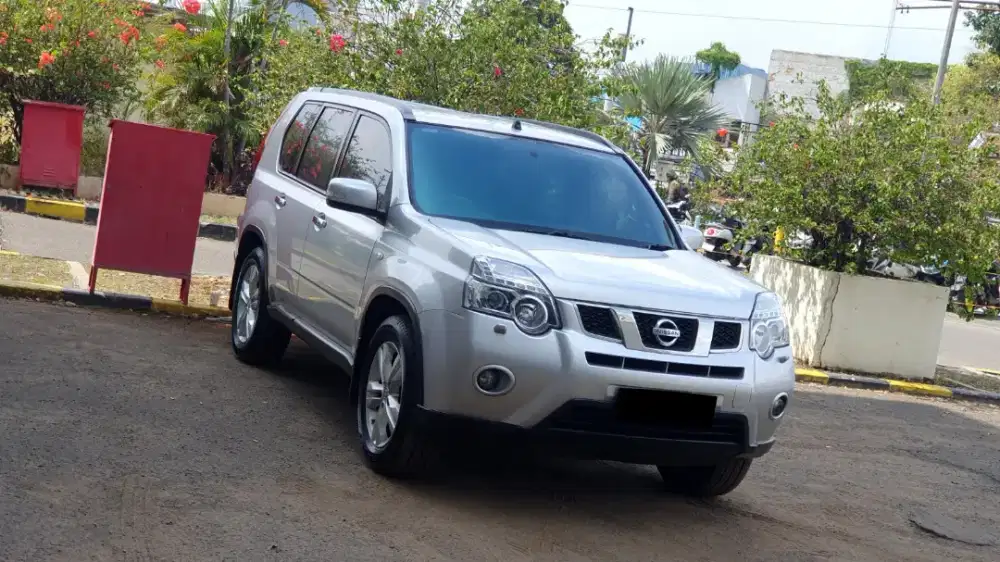 [ ANTIK LOW KM ] Nissan X-Trail Xtrail X Trail 2.5 ST CVT AT 2012/2013