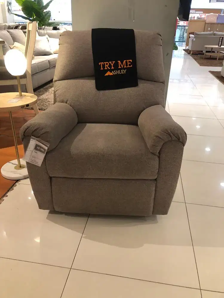 RC sofa ashley istimewa