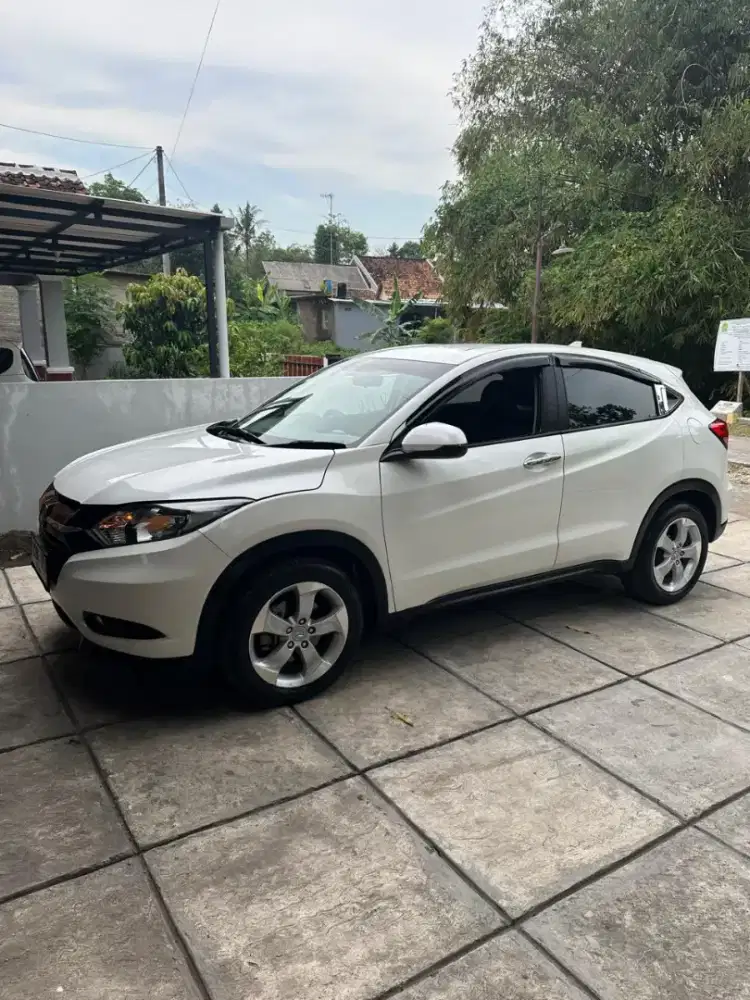 HRV E 2016 Putih