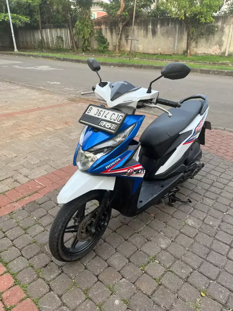 Honda Beat Eco Cbs Biru Putih