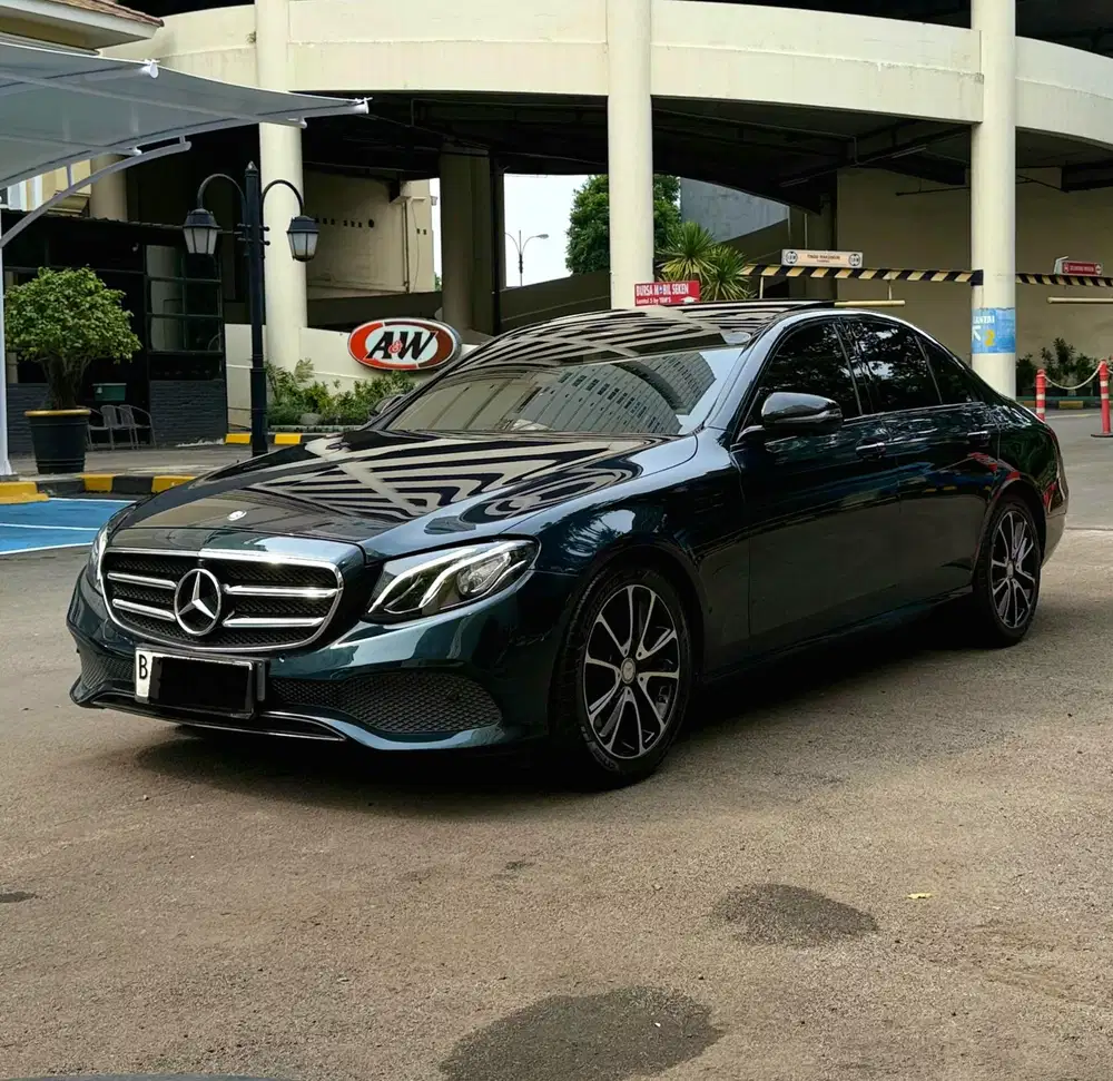( CASH TERMURAH ! CBU RARE COLOR ) Mercedes Benz E300 2016