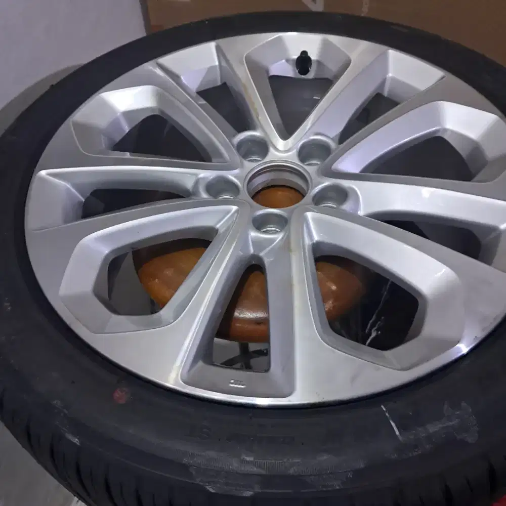 Jual ban serep + velg ori accord new asli belum d pake