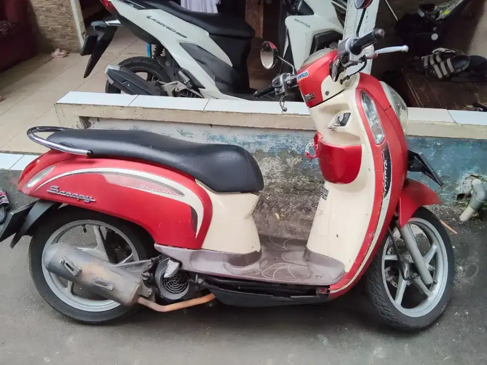 Honda Scoopy 2013