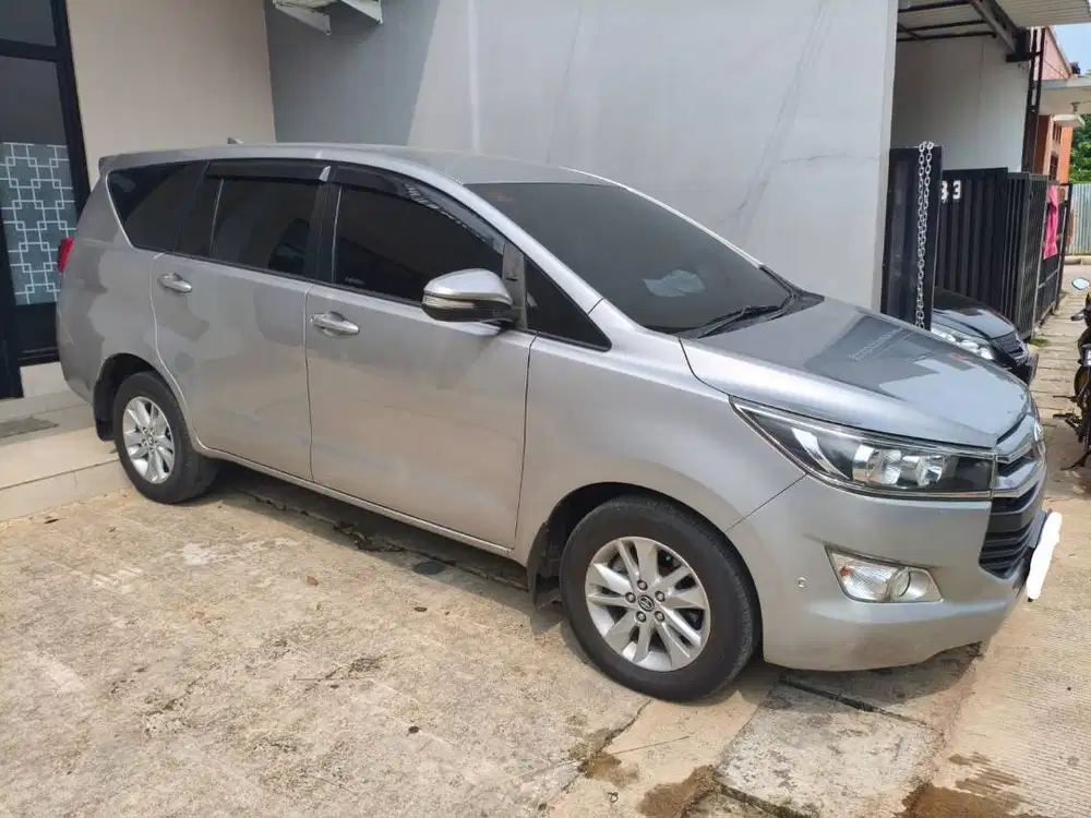 Toyota Innova Reborn 2.4 V AT 2016