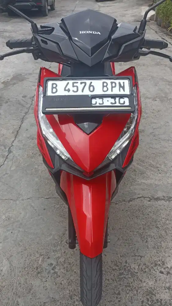 Honda Vario 125 LED CBS ISS tahun 2018.