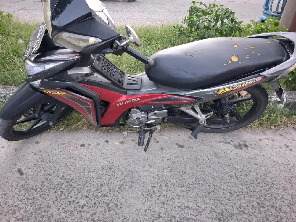 Motor blade 2011