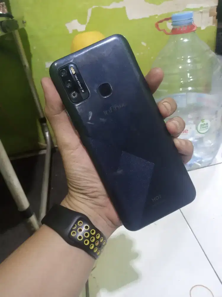 Infinix hot 9 play 4/64gb