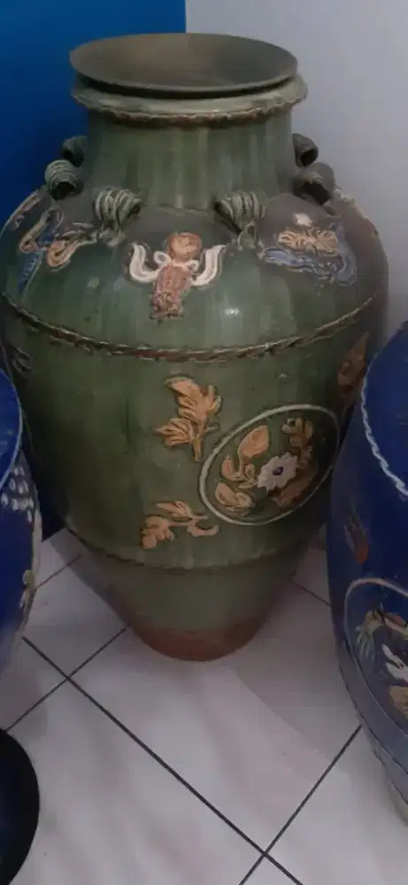 GUCI ANTIK  KOLEKSI PRIBADI