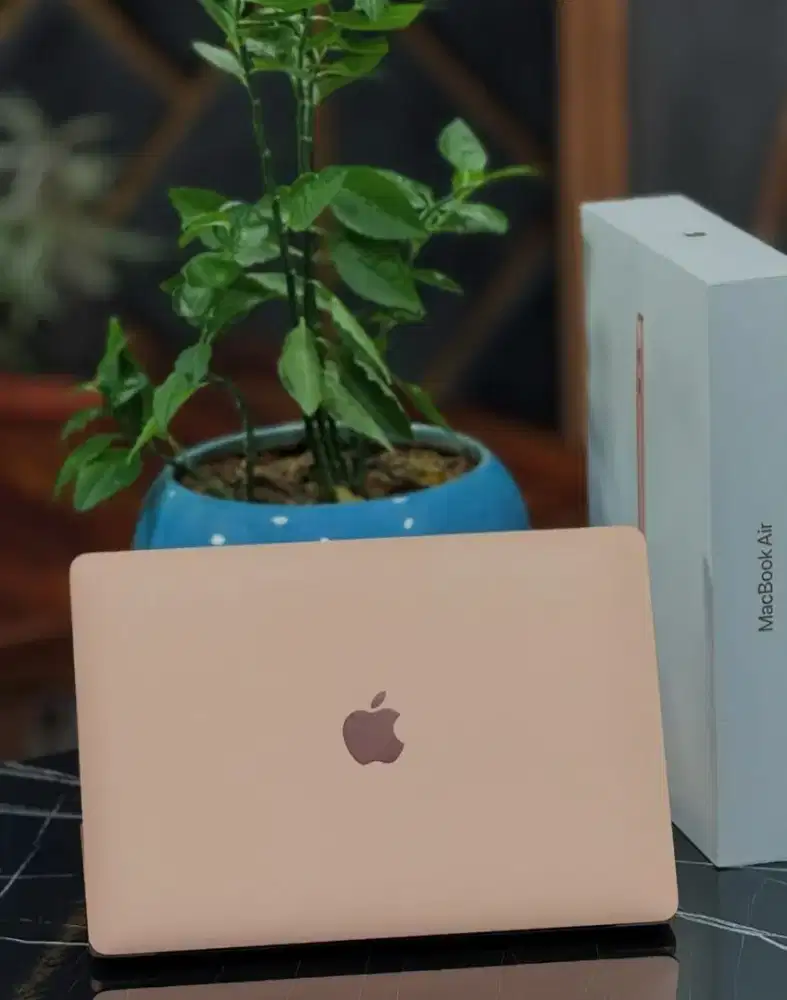 TERIMA Jual & BELI MACBOOK BARU BEKAS PRO AIR M1 M2 M3 M4 Iphond&Ipad