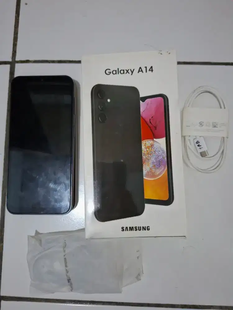 Samsung Galaxy A14 6 /128 GB Hitam ( Second )
