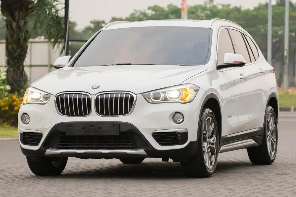 Muda Sukses! BMW X1 XLine 2017 Panoramic Bergaransi! X3 cx5 cx3