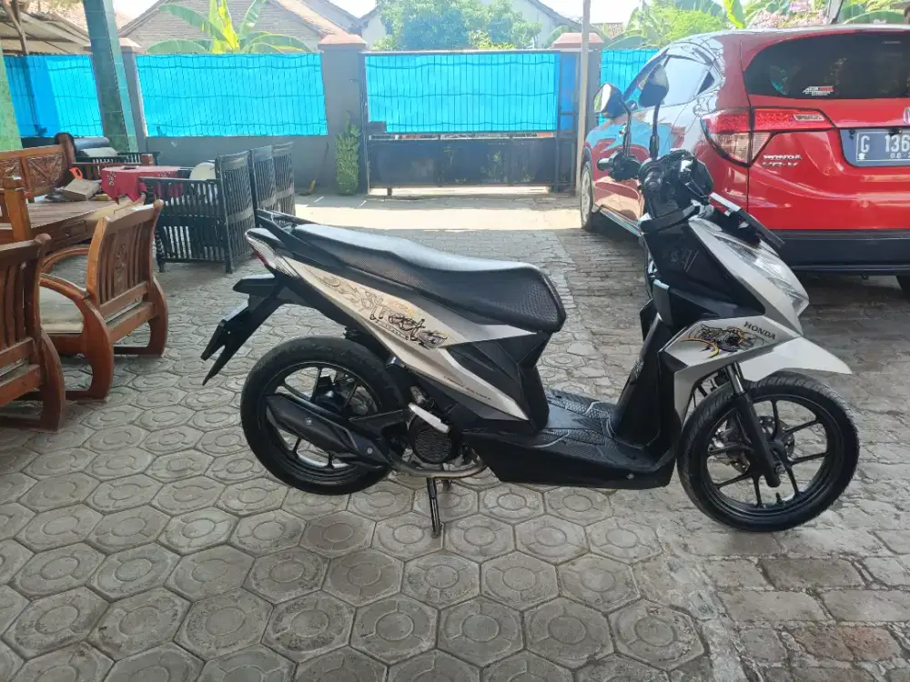 Honda beat street
