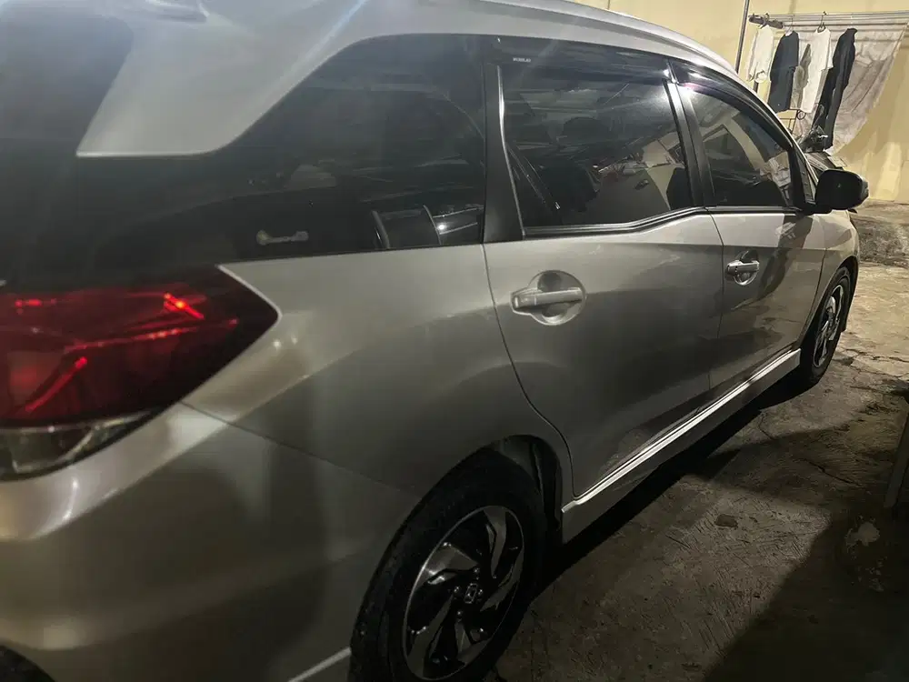 Honda Mobilio 2015 Hybrid