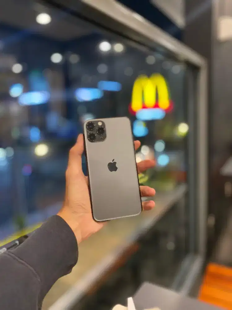 Iphone 11 pro 64 inter layak pakai