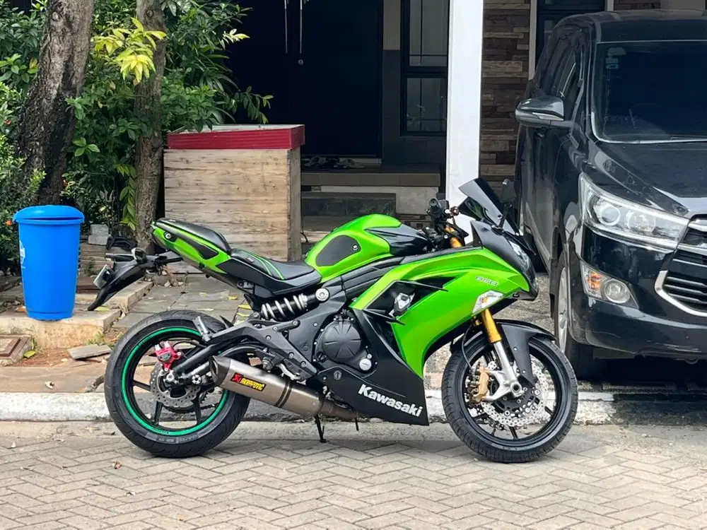 Ninja 650 /ER6F Dual Tone Black Candy Lime Green 2012