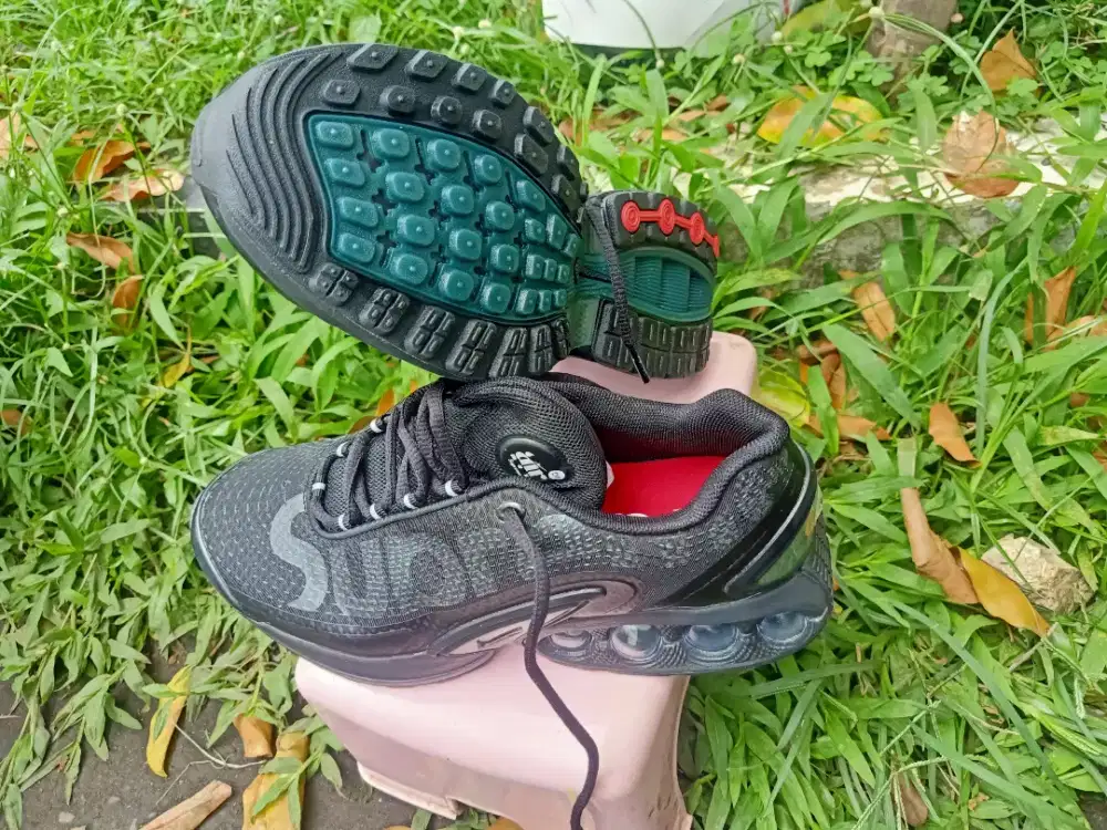 Sepatu nike pria, jual cepat..