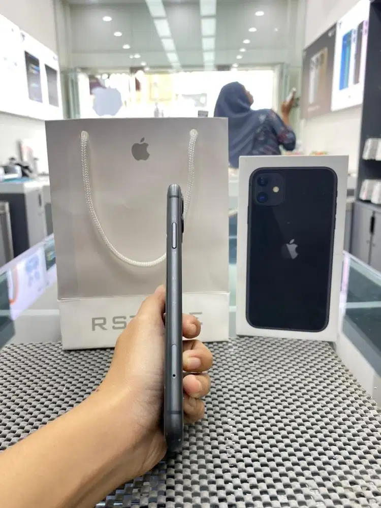 iphone 11 128gb fullset, ex garansi resmi/ibox