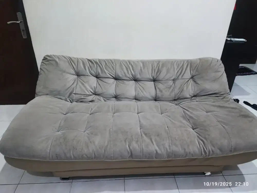 Dijual Furniture, sofa lipat