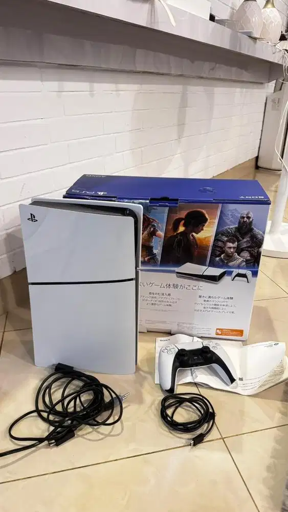PS 5 Slim Disc 1TB Japan