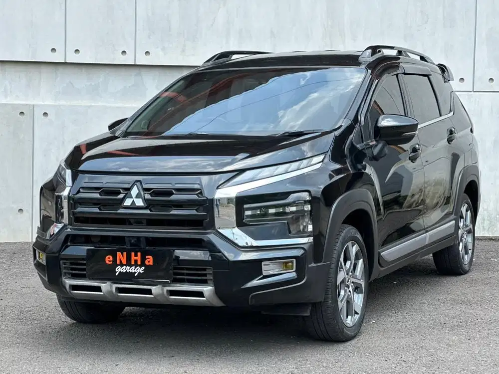 NEW XPANDER CROSS PREMIUM PACK 1.5 AT 2022.. eNHa garage Semarang..