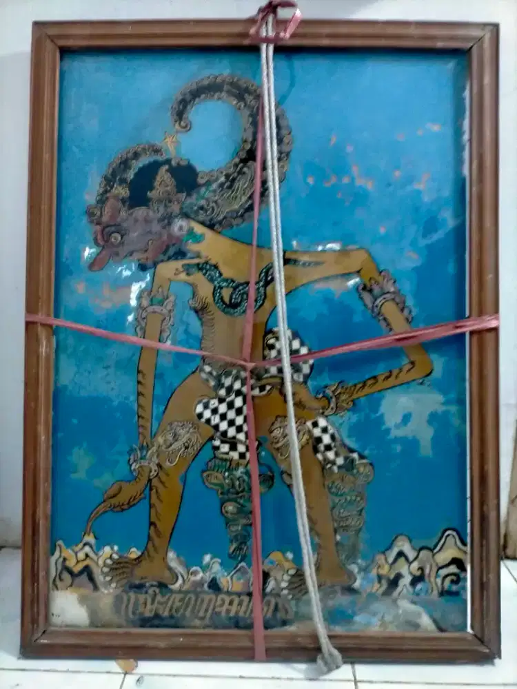 Lukisan Refleksi Epik: Jiwa Satria dalam Kaca Perwayangan