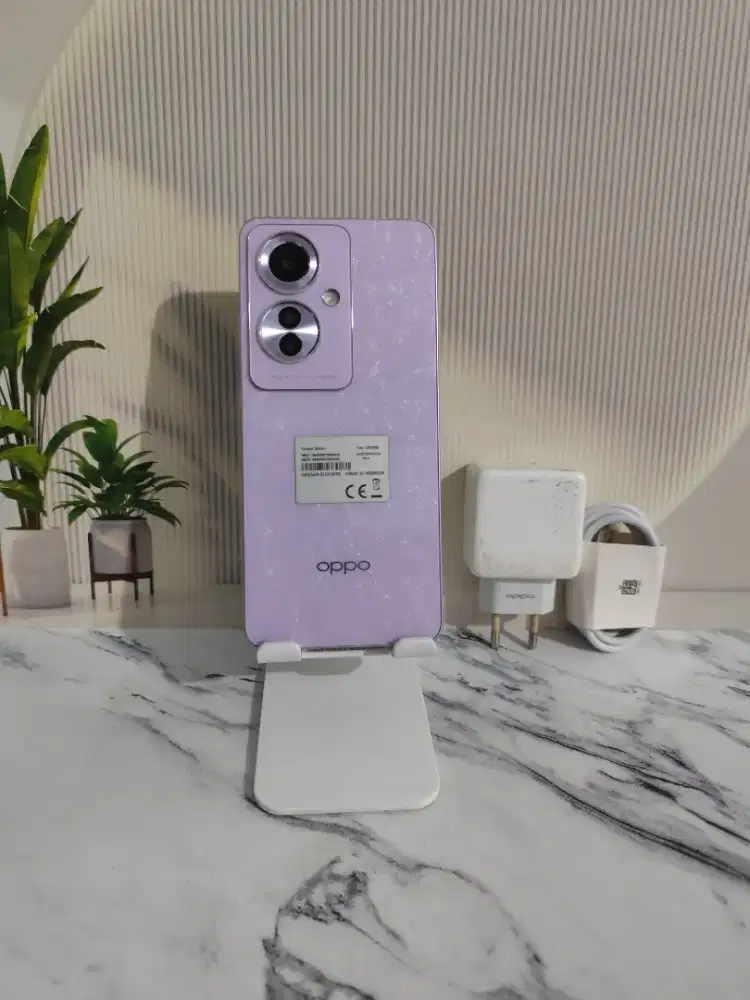 Oppo Reno 11F 5G Ram 8/256 HP dan charger