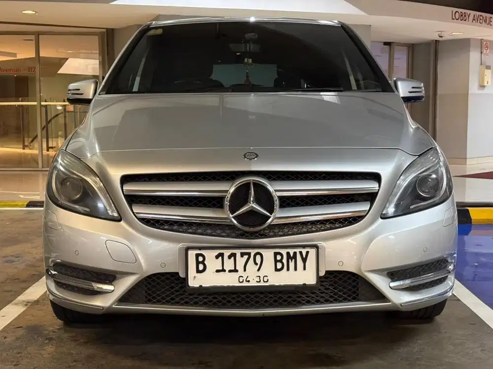 Mercedes Benz B200
