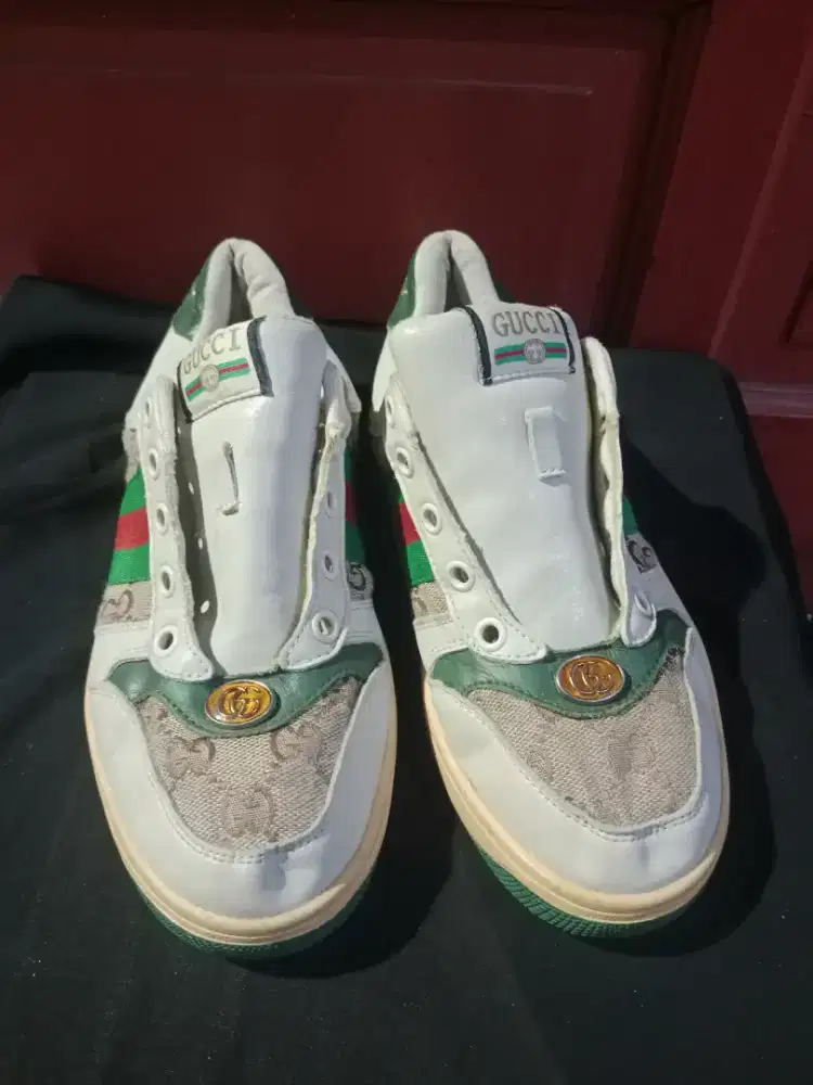 sepatu gucci bekas