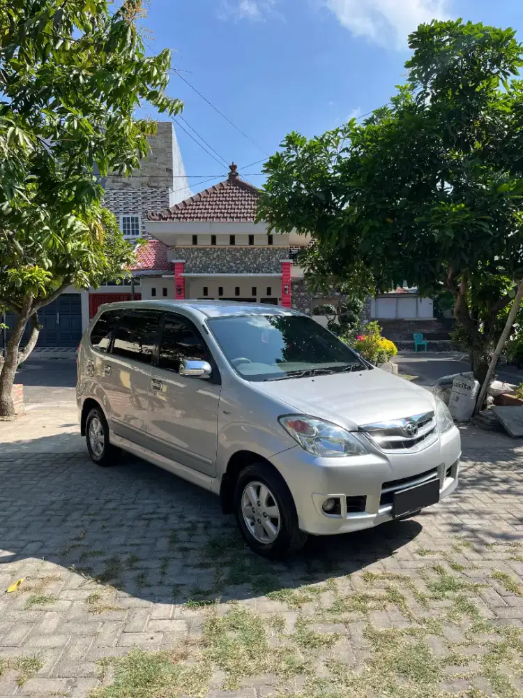 JUAL CEPAT! TOYOTA AVANZA G 2011