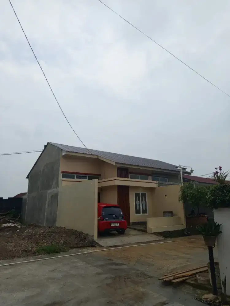 Dijual cepat rumah 2 KT 2 KM daerah Johor Ujung