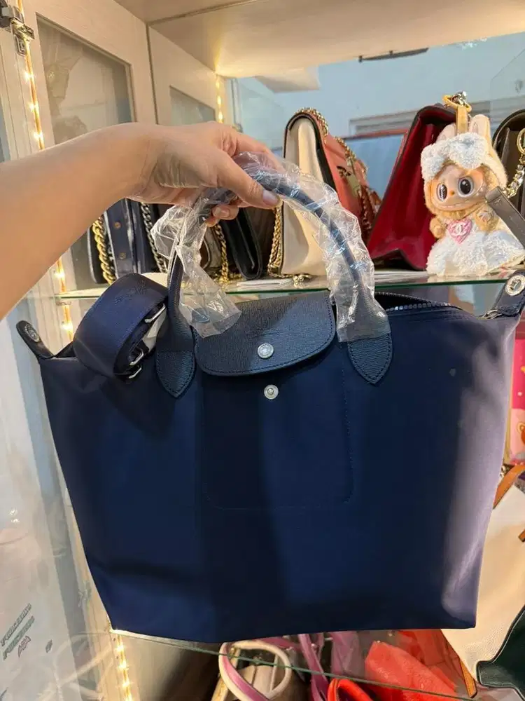 new longchamp bag authentic 100%