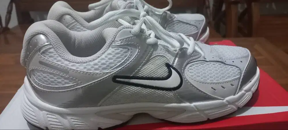 Sepatu Nike V5 RNR Boys GS