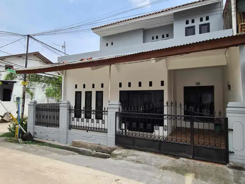 Dijual Rumah Hook 2 lantai, di kawasan strategis Cibubur, yang belokasi di Perumahan Kranggan Permai