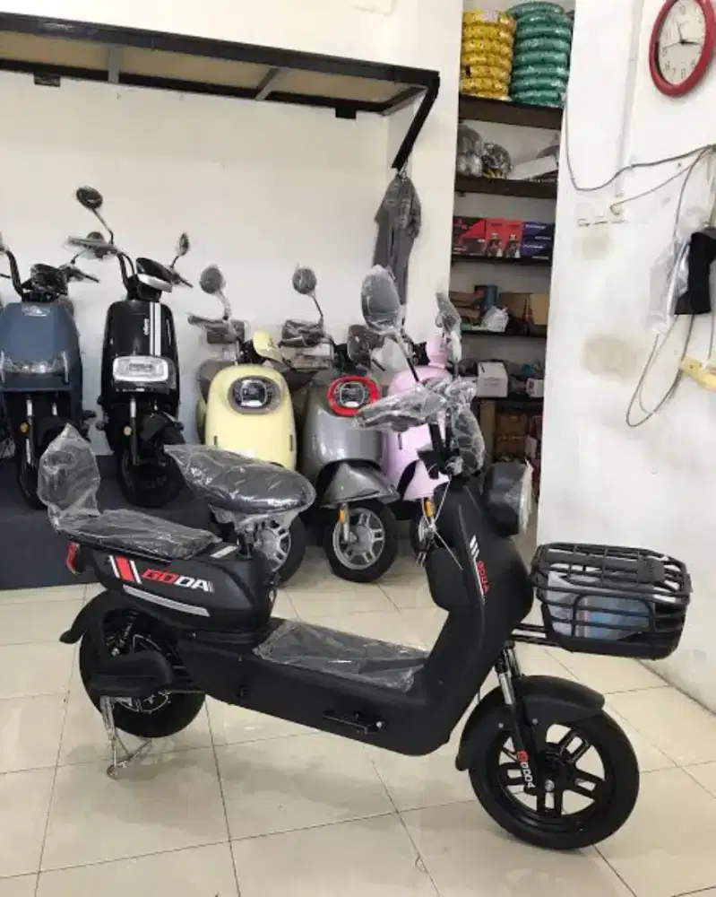 Sepeda Listrik GODA 140DL Black