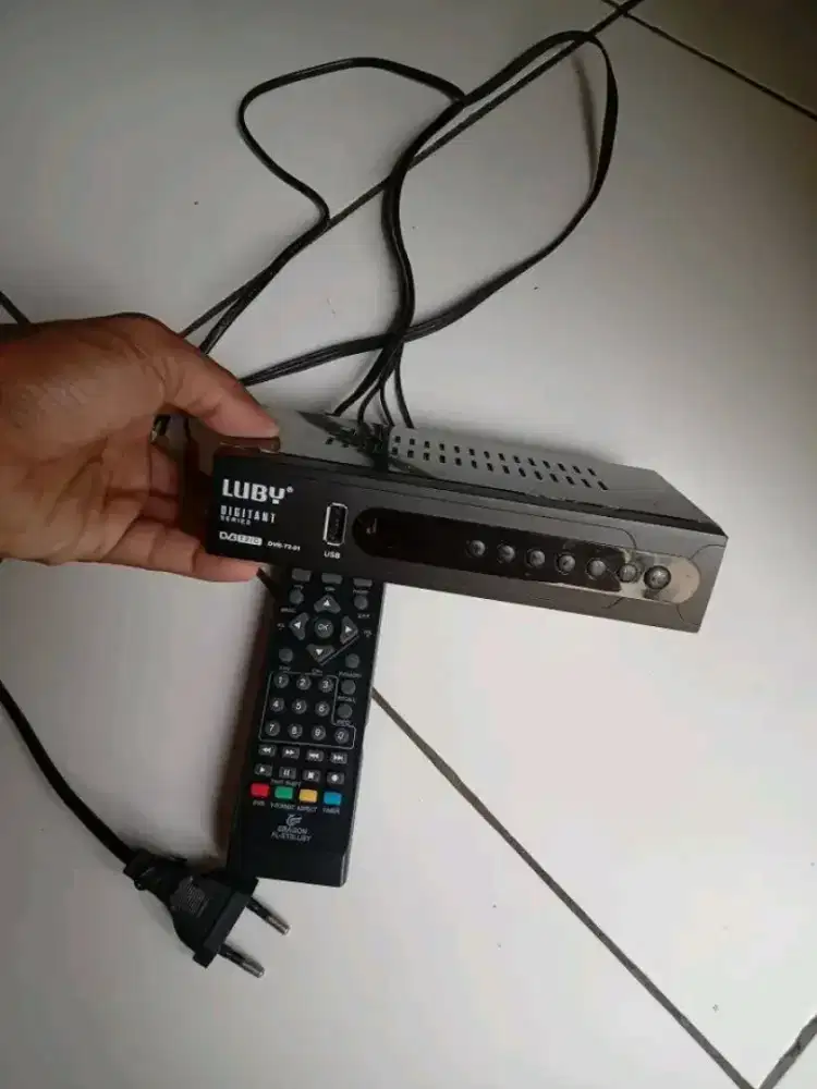 Set top box luby nominus lengkap remot kabel siap pakai bagus