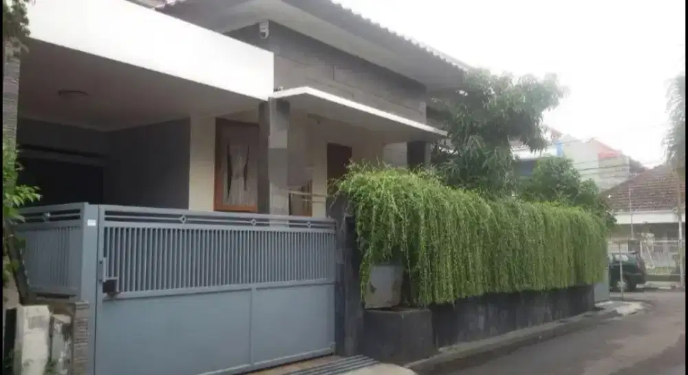 Rumah Full Jati Mewah Di Turangga
