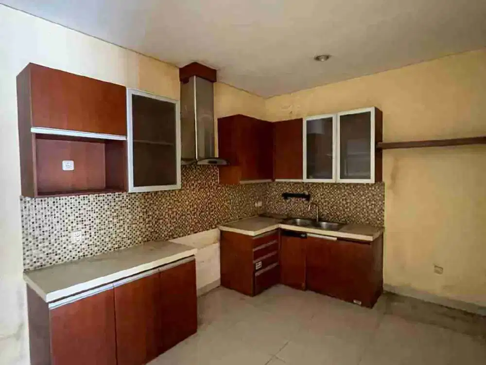 Disewakan Rumah Layar Permai Pik uk 8x13m Full Furnished