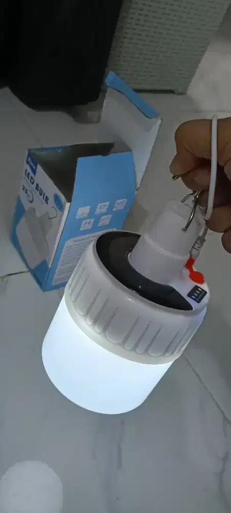 Lampu LED Bulb Remote Control Untuk Camping Merk Perfin Type PF15LG