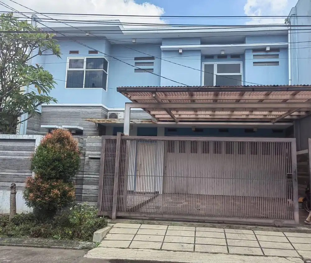 Dijual rumah Taman Kopo Indah 3
